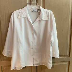 Bon Worth White Button Down Blouse🥼